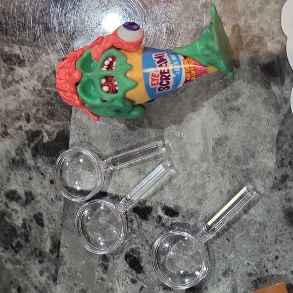 Zuru Mega Gross Minis - Picture 5 of 9